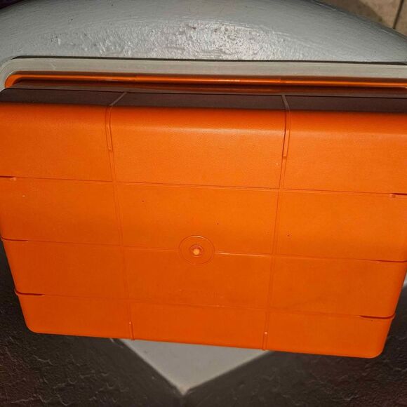 TupperCraft TupperWare 1421-4 Orange Tackle Box Craft Box Sewing Box 9"x13" - Picture 7 of 8
